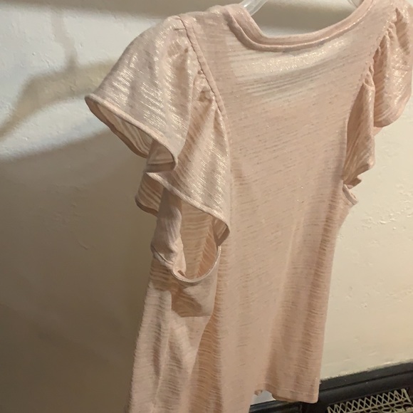 Never worn BR shimmer tee (sz M) ruffled sleeves - Picture 3 of 6